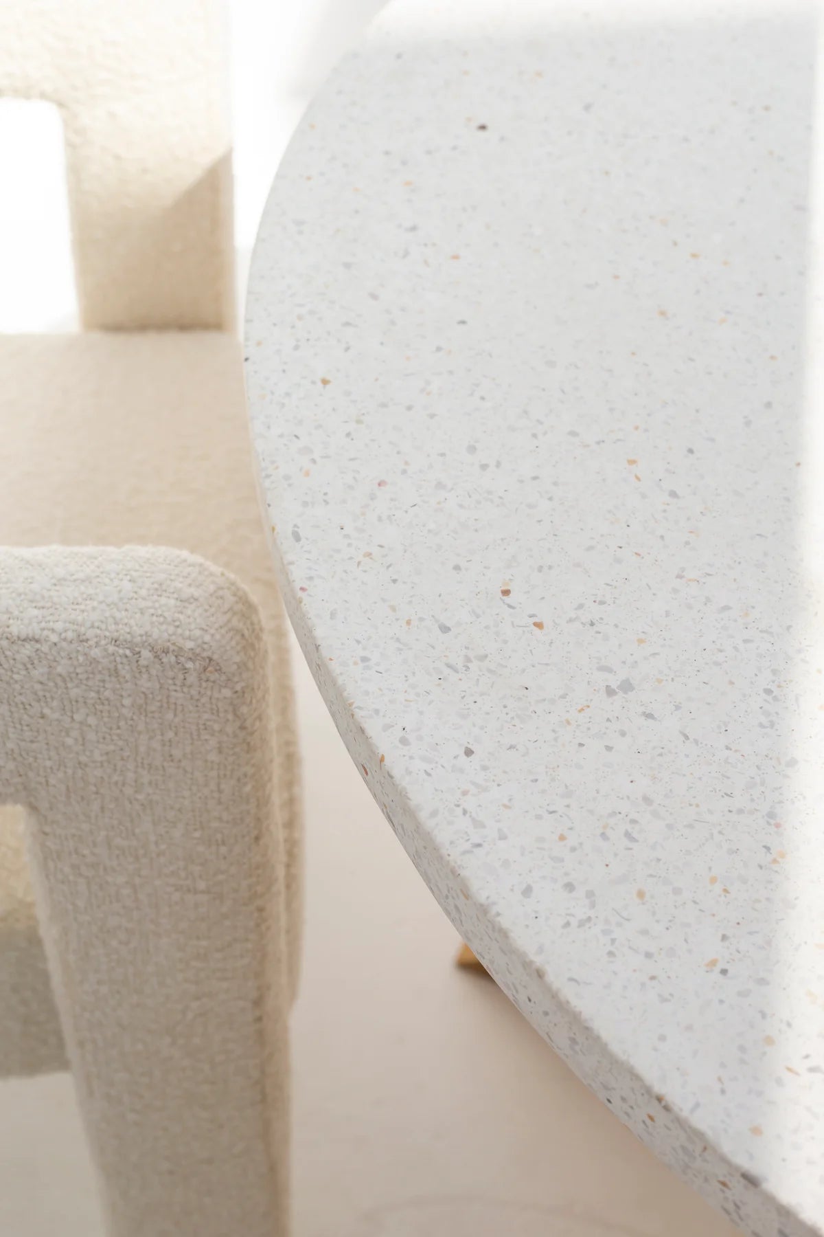 Rabit White Beton Yemek Masası