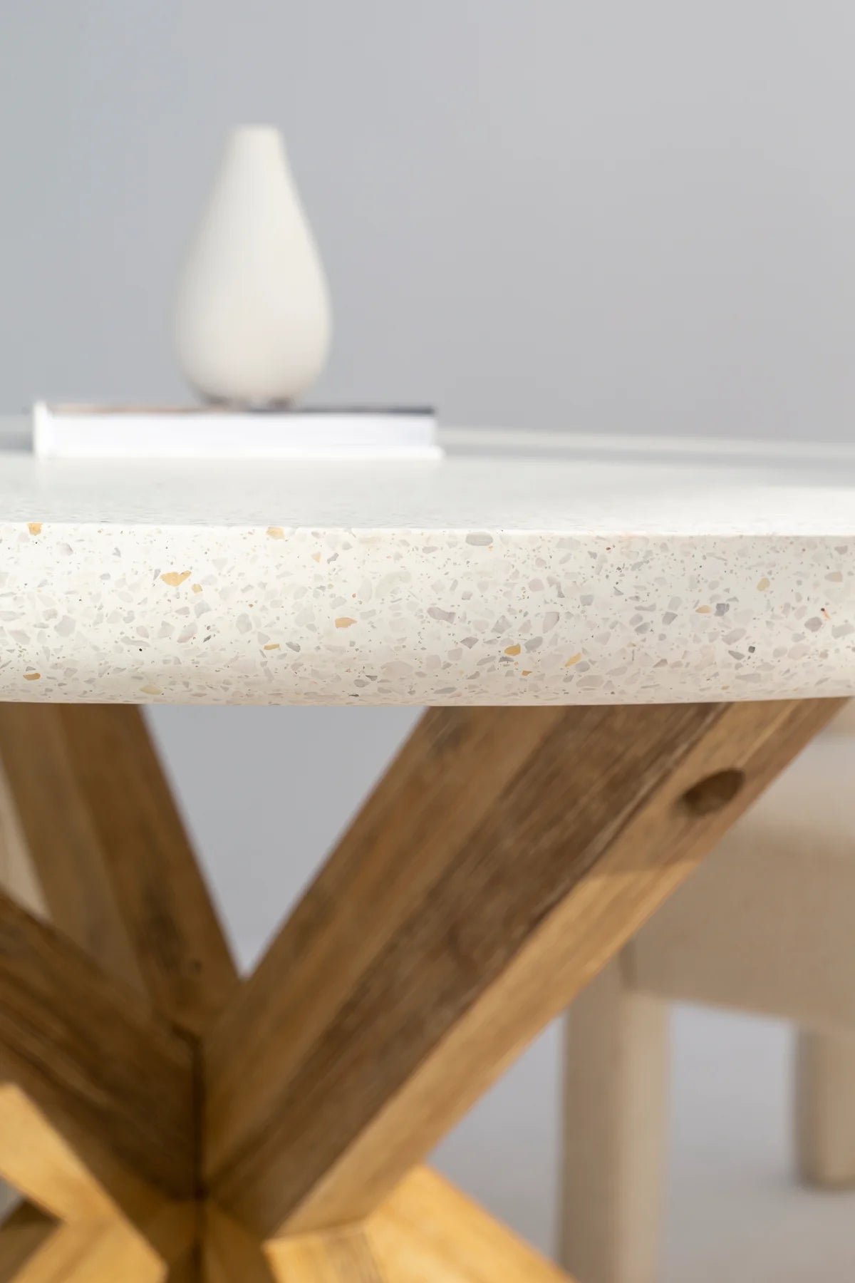 Rabit White Beton Yemek Masası